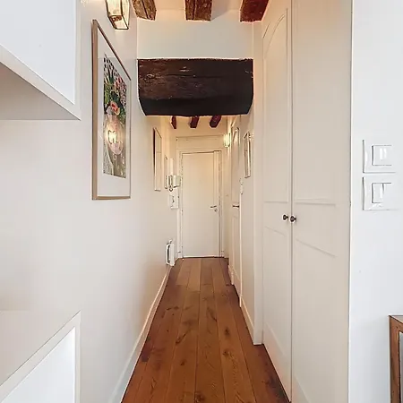 Charming In The Heart Of Saint-germain Apartment Paris