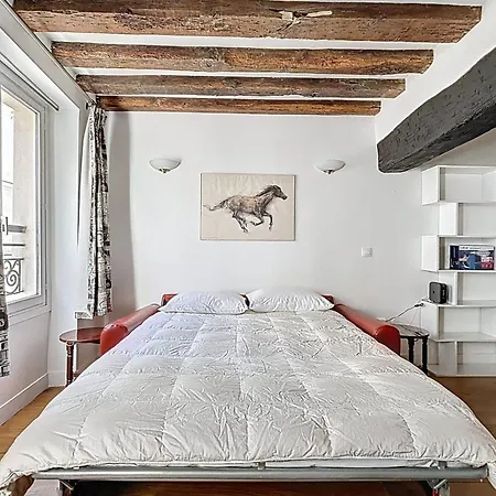 Charming In The Heart Of Saint-germain
